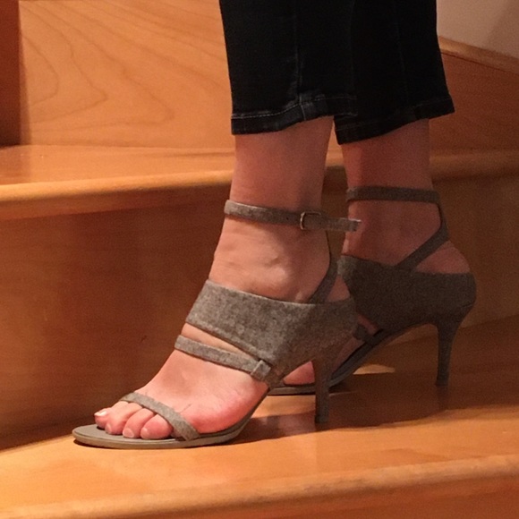 Alexander Wang Felt Sandals Collection Winter 2018 - Picture 7 of 7